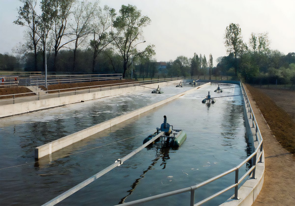 spiral-aerator-wastewater-oxidation-ditches-and-annulus-tanks